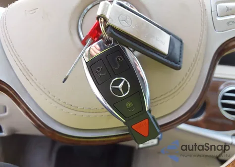 2015 Mercedes-Benz S 550 4Matic z USA, uszkodzony, nr VIN WDDUG8FB1FA086299